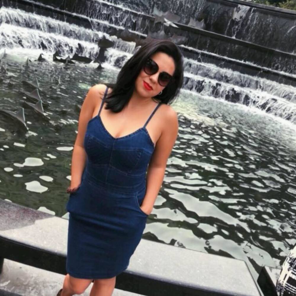 Meet your Posher, Julia